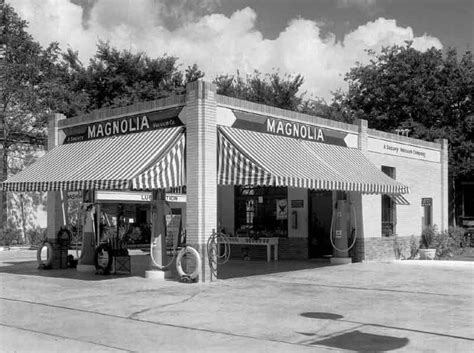 Magnolia, Texas has a rich history dating back to the early 1840s when it was established as a Trinity River cotton port. The city boasts a range of historic sites and famous landmarks that reflect its fascinating past.. 