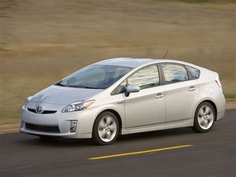 Old prius. The Toyota Prius has long been hailed as one of the pioneers in hybrid technology, offering a fuel-efficient and eco-friendly driving experience. But with so many different models ... 