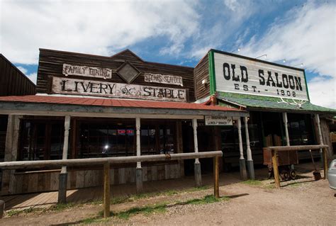 Old saloon. The Old Saloon was built on great stories and is an iconic fixture in Montana and the Paradise Valley. It is one of a kind and the last of a dying breed. Come experience Montana how it used to be and make your own story! HOURS Seven Days a week. Drinks: 8:00 am to 2:00 am Food: 7:30 am - 10:00 pm. SPECIAL DIRECTIONS The Old Saloon is located on ... 