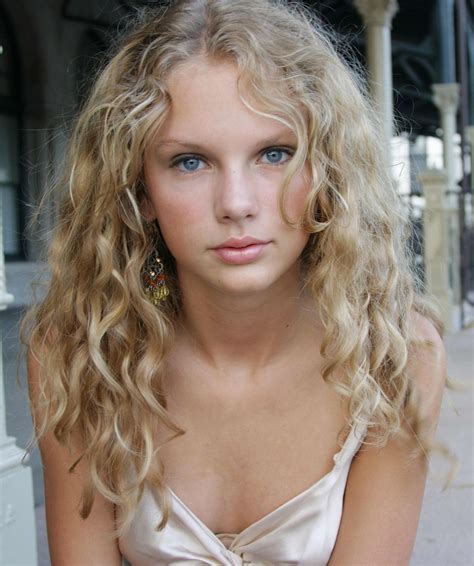 Old taylor swift. it’s time to go Lyrics. [Verse 1] When the dinner is cold and the chatter gets old. You ask for the tab. Or that moment again, he's insisting that friends. Look at each other like that. When the ... 