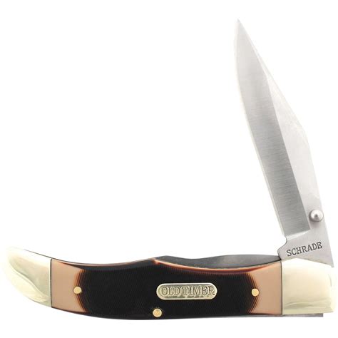 Uncle Henry fixed blade hunting knives have a unique but classic look while maintaining a functionality that would rival any hunting knife. 