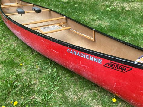 Old town canoe company. An absolutely fabulous find!!! This is a totally unique, 42" special order factory sample model of a full-size 'Ojibway' canoe that was primarily made for and sold to the Boy Scouts of America during the 1940's/'50's by the Old Town Canoe Co. The full-size Ojibway was not mentioned in OT catalogs, nor really ever advertised or promoted. 