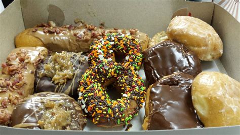 Old town donuts florissant. Oct 27, 2023 · ST. LOUIS COUNTY, Mo. – A St. Louis County health inspector has temporarily shut down ‘Old Town Donuts’ Florissant location because of a roach infestation. According to FOX 2’s partners at ... 