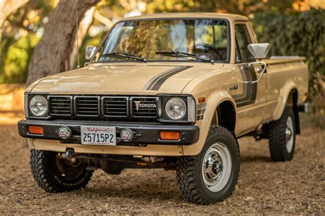 Old toyota pickup. Toyota hasn’t officially announced an electric version of its popular Tacoma pickup truck, but the company has hinted that it may introduce an electric pickup in the future. With a... 