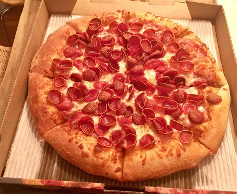 Old world pepperoni. Old world pepperoni is a type of pepperoni that is made with natural casings. It is less processed than traditional pepperoni, and has a more intense flavor. … 