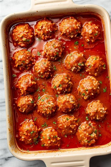 Old-Fashioned Meatballs in Red Sauce Recipe