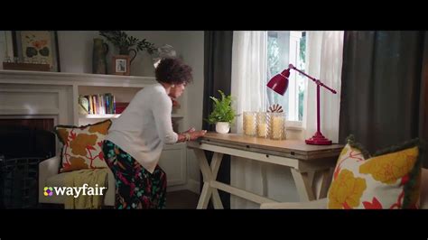 In a new ad spot for her partnership with Wayfair, The Voice alum fil