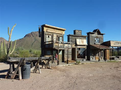 Oldtucson - Fans of old Western movies might recognize Old Tucson's 1890s-themed buildings, which served as a backdrop for more than 500 television shows and movies, such as "Three Amigos," "El Dorado," "Joe ...