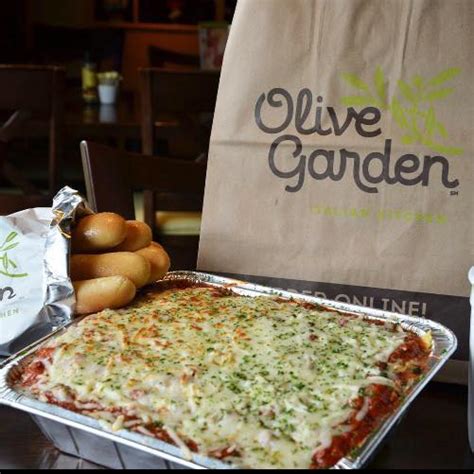 Olive garden burlington nc. Burlington, NC, United States. Full-time. Apply Saved Save. Olive Garden - 1770 Glidewell Drive Restaurant Associate / Team Member / Greeter As a Host at Olive Garden, you'll : Take customers to their seats and present them with clean menus in a quick, courteous and professional manner; Send customers off with a warm and genuine goodbye; Create the … 