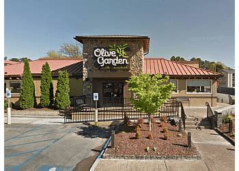 Olive garden huntsville al. In Italy and at Olive Garden, it is all about the food. As a line cook, you must have a strong passion for delivering and flawlessly executing recipes and plate presentation to delight our guests. Our line cooks also have a firm commitment to the highest safety and sanitation standards. We'd love to welcome you home as the newest … 