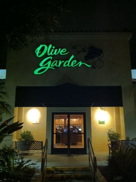 Olive garden irvine. Enjoy a refreshing Italian-inspired cocktail at Olive Garden. Try our signature Italian margarita, made with tequila, triple sec, and citrus juices, or explore other delicious options like the Bellini peach-raspberry iced tea. Cheers to a great meal! 