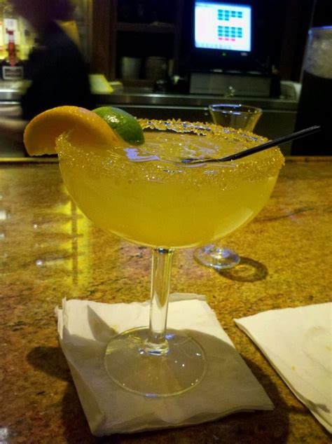 Olive garden italian margarita. Bring on the margaritas! Made popular from the Olive Garden, this Italian margarita with amaretto comes with the perfect sweet and source balance for one ... 