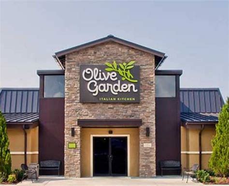 Are you looking for a delicious lunch that won’t break the bank? Look no further than Olive Garden’s lunch menu. With a variety of Italian-inspired dishes, there is something for e.... 