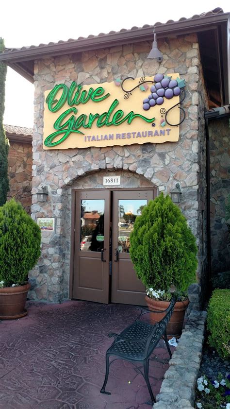 we eat lunch at the Olive Garden in Huntington Beach a couple times a month. ... Olive Garden Italian Restaurant Menu: Classic Entr-es Soups & Salad Never-Ending Soup, Salad & Breadsticks. 21 reviews 10 photos. Price …. 