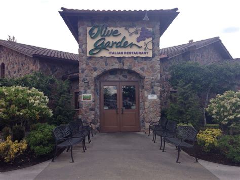 Olive garden puyallup. 35030 Enchanted Pkwy S. Federal Way, WA 98003. $$. CLOSED NOW. From Business: Since its founding in Orlando in 1982, Olive Garden has been dedicated to providing a warm, welcoming dining experience and Italian hospitality to everyone who…. 4. Olive Garden Italian Restaurant. Italian Restaurants Restaurants American Restaurants. 