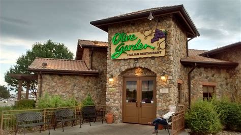 Olive garden rapid city. Feb 18, 2024 · Great place to eat, food was very good except the Calamari which we had to send back as it was very salty Service: Dine in Meal type: Dinner Price per person: $30–50 Food: 5 Service: 5 Atmosphere: 5 Recommended dishes: Fettuccine Alfredo. All opinions. +1 605-348-4640. 