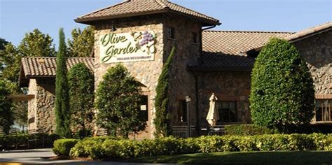 Olive garden tuscaloosa. If you are craving for some delicious Italian food, Olive Garden is the place to go. Olive Garden is a family-friendly restaurant chain that offers a variety of dishes, from classic pasta and pizza to fresh salads and soups. You can also enjoy the unlimited breadsticks and salad with your meal, or try the Tastes of the Mediterranean menu for a lighter option. Find a location near you and … 