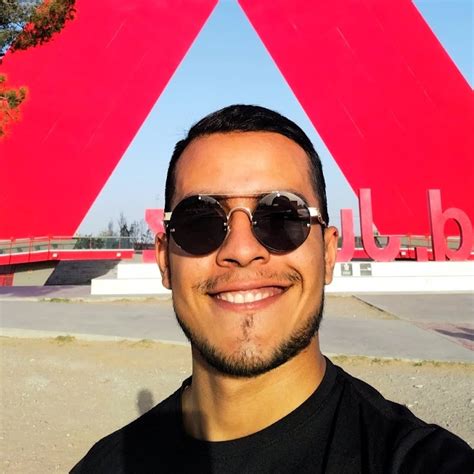 Oliver Hernandez Instagram Kananga
