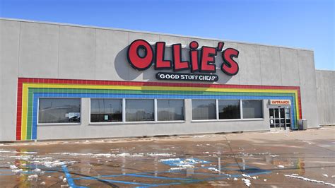 Store Hours. Sunday: 10am-7pm. Monday-Saturday: 9am-9pm. Set as my hometown ollie's >. Get Directions. View current flyer. Visit Ollie's Bargain Outlet near you in Muskegon, MI. Click here for Muskegon, MI store information, directions, and hours..