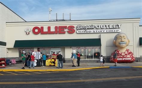 Ollie's Bargain Outlet, Horsham, Pennsylvania. 1