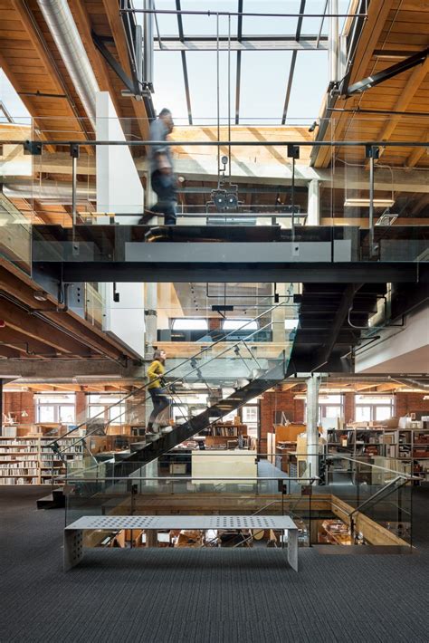 Olson kundig seattle. Located in the heart of downtown Seattle, 100 Stewart Hotel & Apartments serves as a contemporary landmark that visually and physically responds to the surrounding urban context. The site is ... 