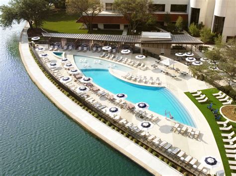 Omni los colinas. A hotel's guest rating is calculated using data provided under license by Tripadvisor. A total of 2906 have reviewed the Omni Las Colinas Hotel, giving it a rating of 4.5, on a scale of 1-5. The ... 