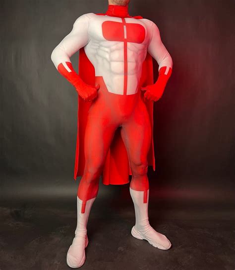 Omni man costume. Anime Invincible Omni-man Cosplay Costume Jumpsuit Omni man Bodysuit Costume with Cape for Men . Size Chart: Small:Bust 92-107cm/36-38in, Height 170cm/67in, Waist 76-79cm/30-31in, Hip 90-95cm/35-37in 