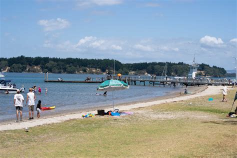 Omokoroa Beach