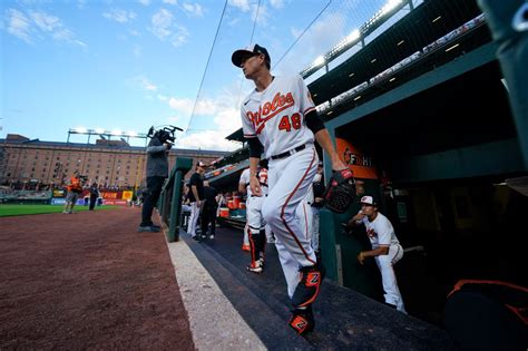 On and off field, Kyle Gibson teaching young Orioles how to be major leaguers: ‘He shows you how it’s done’