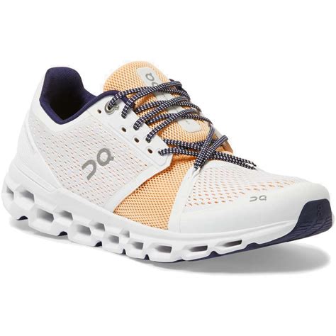 On cloudstratus 3. The Cloudstratus 3 features Zero-Gravity foam in the midsole for superior comfort and cushioning. The foam is lightweight yet supportive. Adding to the shoe’s stability is the external TPU heel counter, which helps prevent overpronation. 