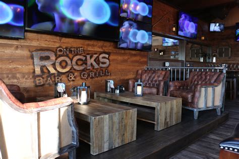 On the Rocks Bar & Grill in Madison Heights - Restaurant reviews