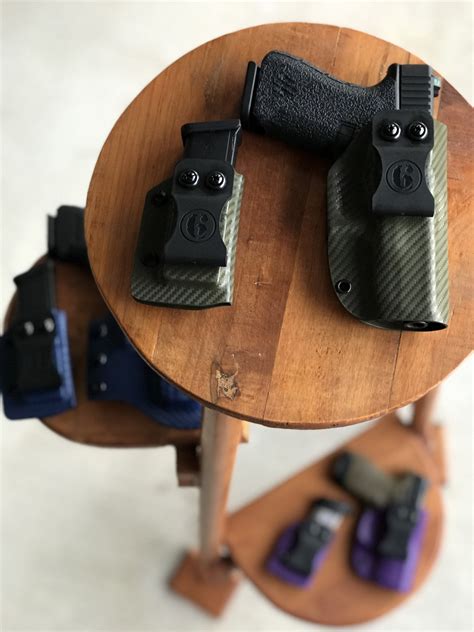 Reviews of the IWB and OWB Holsters for the Smith & Wesson M&P.We show how concealable they are, the retention and ease of draw.Website: www.carolinastoday.c.... 