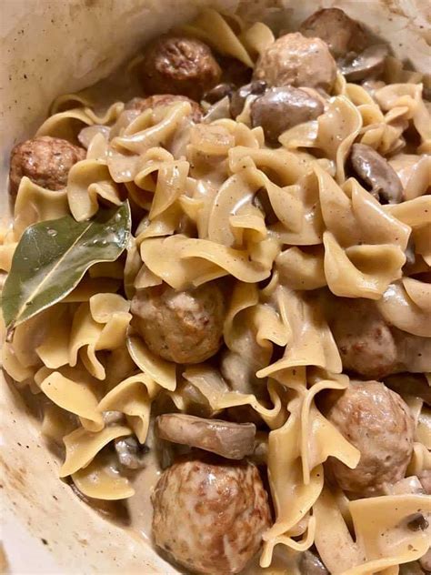 One Pot Meatball Beef Stroganoff - FlyPeachPie