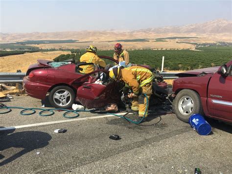 One Pronounced Dead after 2-Car Accident on Highway 178 [Bakersfield, CA]