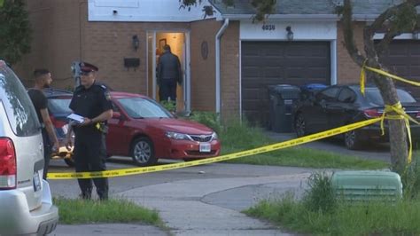 One dead, police investigating homicide after shooting in Mississauga