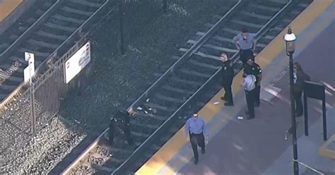 One dead after being struck by Caltrain in Redwood City