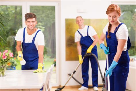 One time home cleaning. Jun 12, 2023 ... This one-time house cleaning cost could be: Move-Out Cleaning Hourly Rate: $40–100/hour per house cleaner; Flat Fee: $300–400; Room Rate: $125– ... 