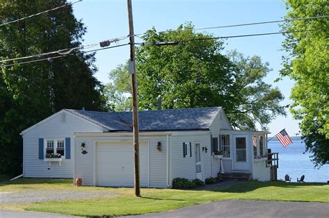 WATERFRONT FOR SALE BY OWNER . 2811 Whitehaven Rd Canastota NY (Details here) */?> let them know you saw it on oneidalake.com! If you have a FSBO, use the CONTACT US tab below to have it added here. .... 