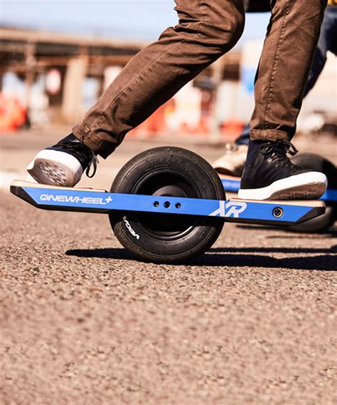 Onewheel xr. The Onewheel XR has the same battery size as a Pint X with a slightly higher top speed (nominal difference of 1mph) however it was built with a full size platform. The Pint size is half an inch narrower and 3 inches shorter overall compared to an XR. While that doesn’t feel like much, you can feel the differences as you ride. 