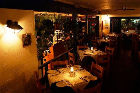 Online Menu of Pasparos Taverna Greek Food, North Vancouver, BC