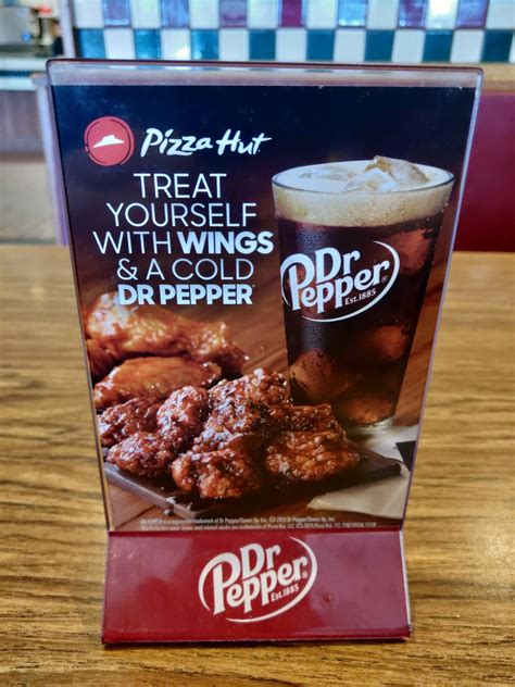 Online Menu of Pizza Hut, Poteau, OK