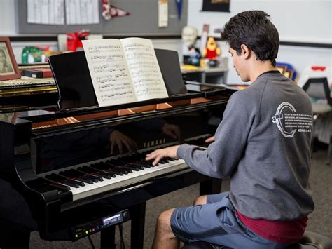 The Master of Music in piano pedagogy degree provides advanced training in piano pedagogy to strengthen musical scholarship and performance, to prepare students to teach studio and class piano, to conduct research in their field, to write papers suitable for publication, and to present lectures and workshops on pedagogical topics. . 