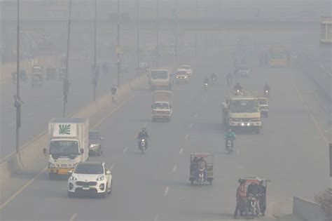 Only 13 countries and territories had ‘healthy’ air quality in 2022