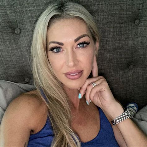 Onlyfans hollyhotwife