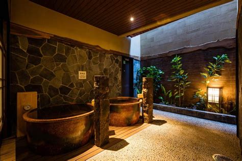 Onyado nono dormy premium asakusa natural hot springs. Näytä majoituspaikan Onyado Nono Asakusa Natural Hot Springs tarjoukset, mukaan lukien täysin hyvitettävät hinnat, joihin sisältyy ilmainen peruutusoikeus. Liikematkustajat pitävät majoituspaikan aamiaisesta. Sensō-jin temppeli sijaitsee vain muutaman minuutin matkan päässä. Tämä hotelli tarjoaa asiakkaiden käyttöön ilmaisen Wi-Fi-yhteyden sekä … 