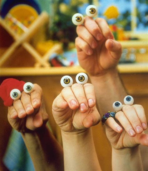 Oobi characters. Oobi is a curious hand puppet. He loves to pretend and experiences the wonders of early childhood daily. He is always willing to teach his younger sister Uma something new, and … 