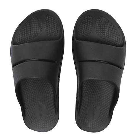 Men's OOFOS shoes and sandals are engineered to help you recover better. The premium OOFOS foam absorbs 37 percent more impact than traditional shoe foam to help reduce stress on your body after a tough workout. Shop all men's OOFOS shoes and sandals at Fleet Feet, and get free shipping on orders over $99.. 