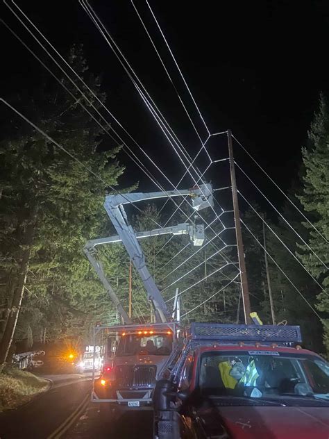 Opalco outage. An OPALCO update at 11:50 p.m. said the OPALCO crew had resolved the issue and was restoring power to all islands. All islands should be restored within the hour. Be prepared for short duration outages that may occur during switching - and additional scattered outages as long as the wind continues to blow. 