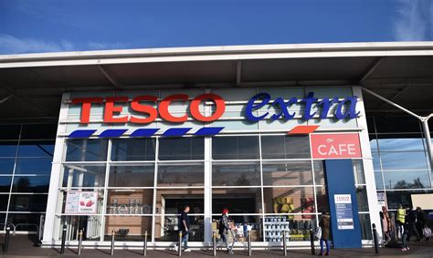 Open time tesco today. The store mainly serves customers from the areas of Dunham On The Hill, Ince & Elton, Woodhouses, Alvanley, Hapsford and Helsby. If you plan to swing by today (Sunday), it's open from 10:00 am until 4:00 pm. On this page you'll find all the up-to-date information about TESCO Helsby, Frodsham, including the open hours, … 