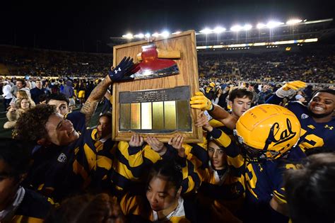 Opinion: Cal, Stanford need innovative alumni to bring schools into future of college sports